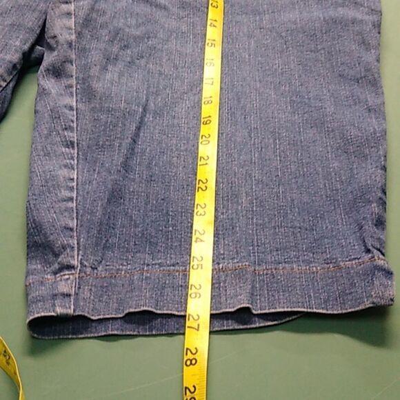 Hanes Classic Blue Denim Jeans Shorts Women's 2X - Picture 4 of 8